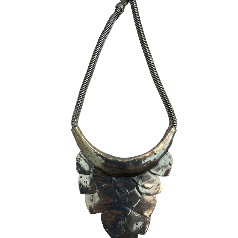 Unique Vintage Silver-Tone Layered Scalloped Hearts Pendant Necklace
